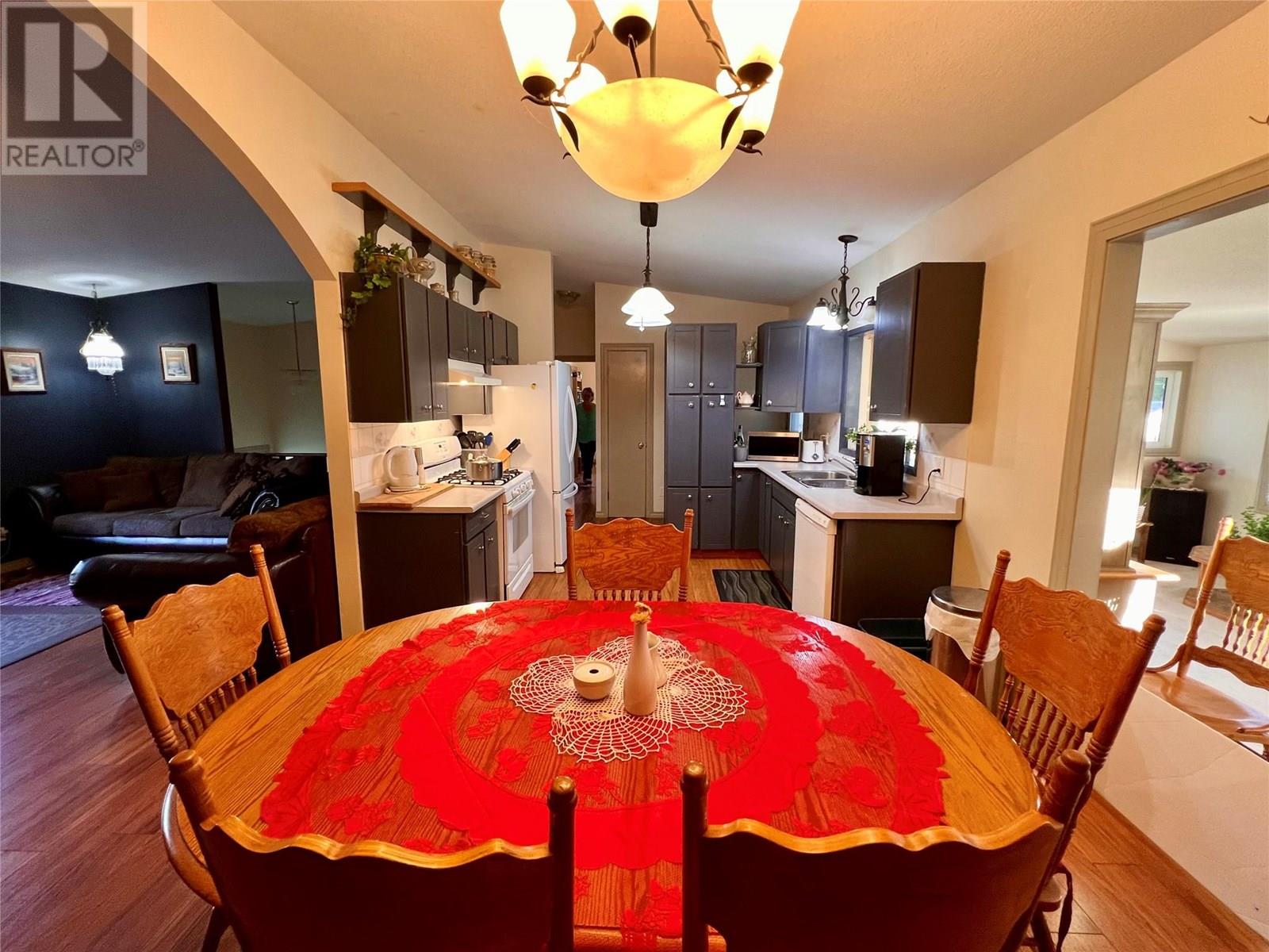  375 Edith Gay Road, Kelowna