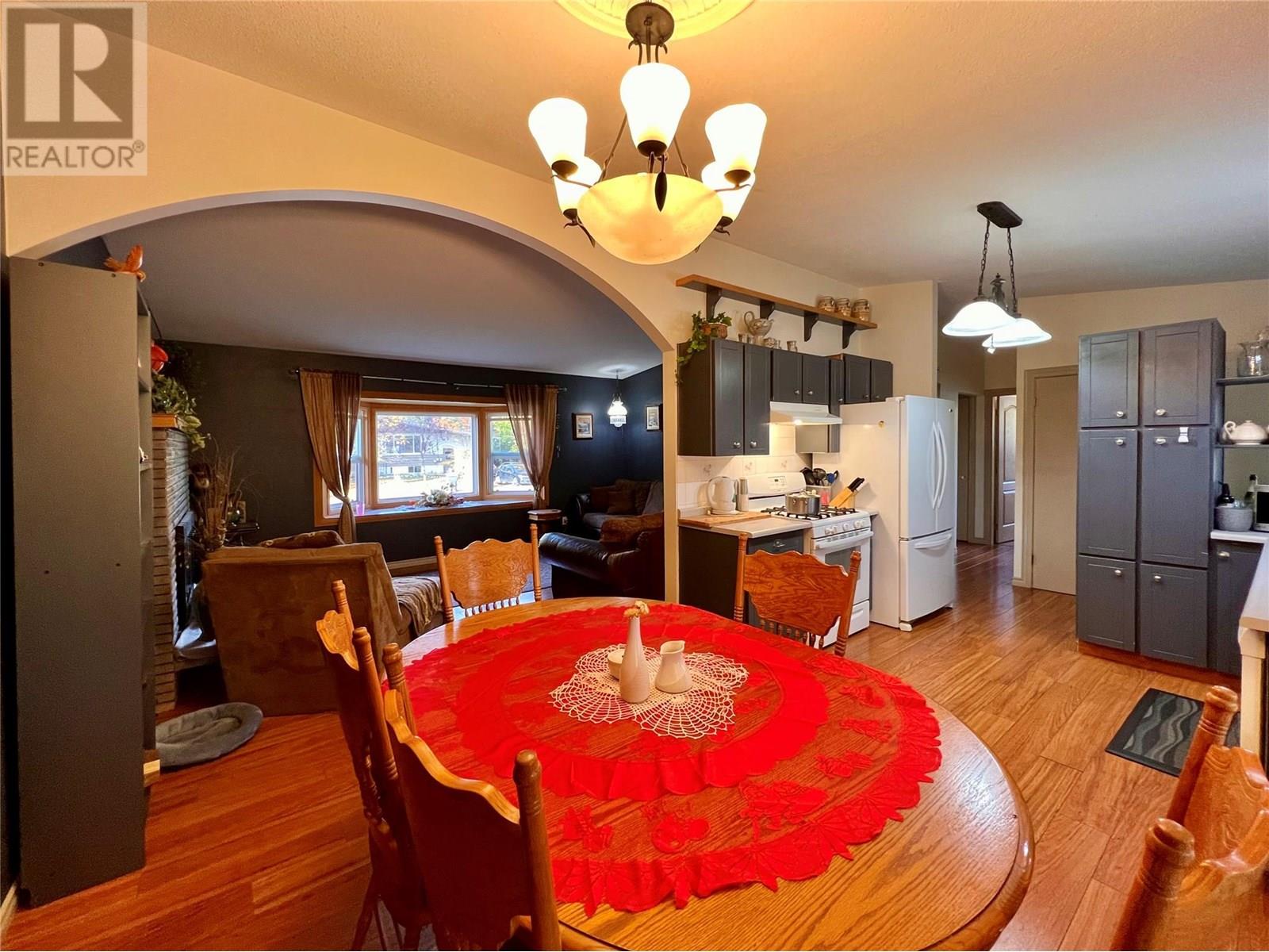  375 Edith Gay Road, Kelowna