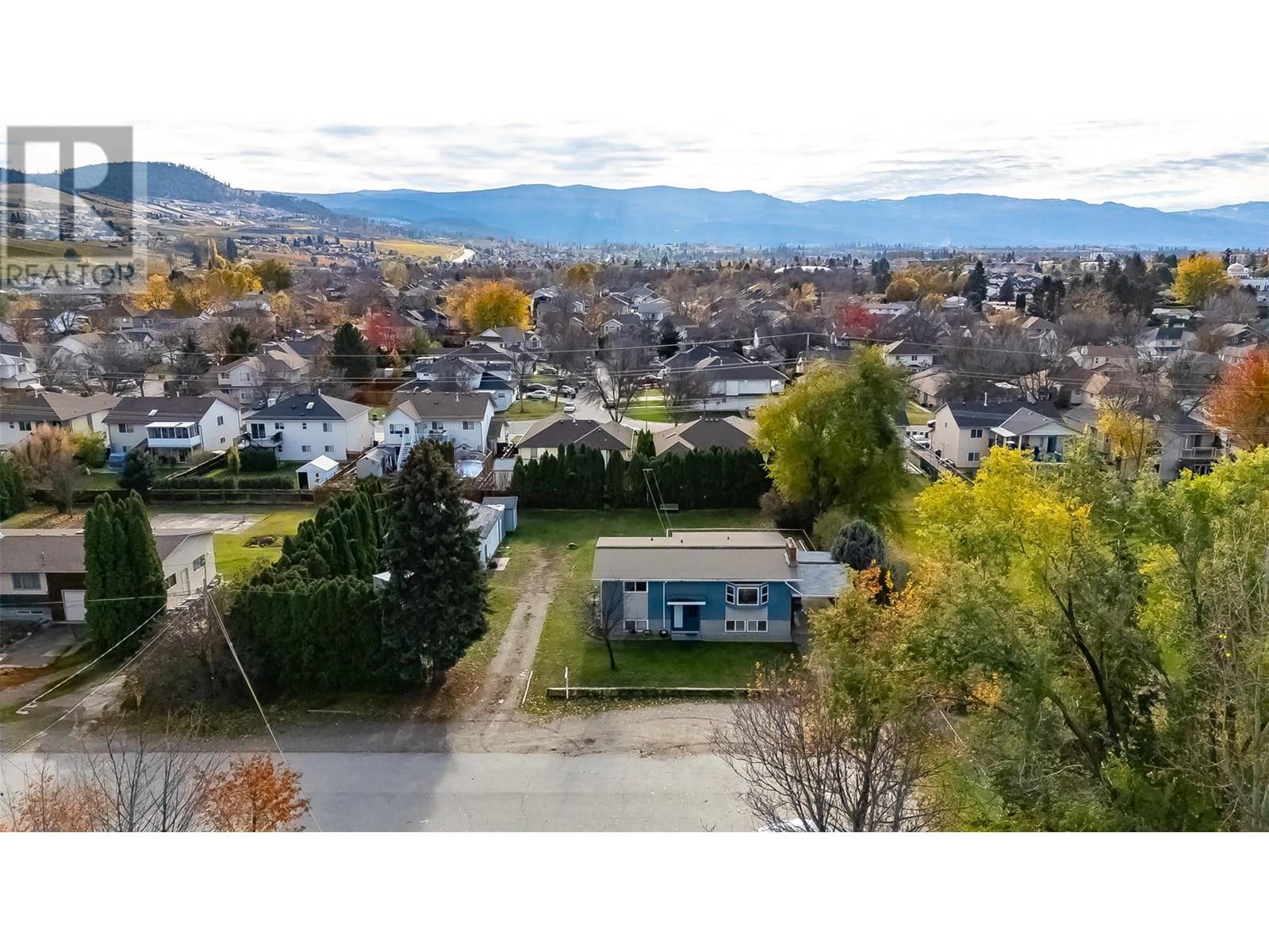  375 Edith Gay Road, Kelowna