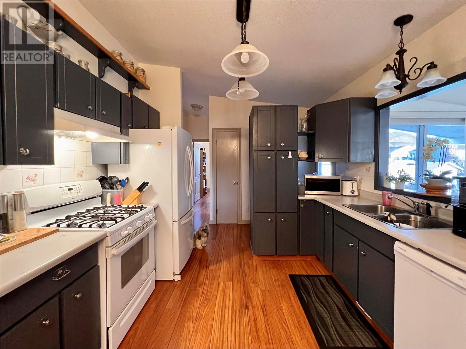  375 Edith Gay Road, Kelowna