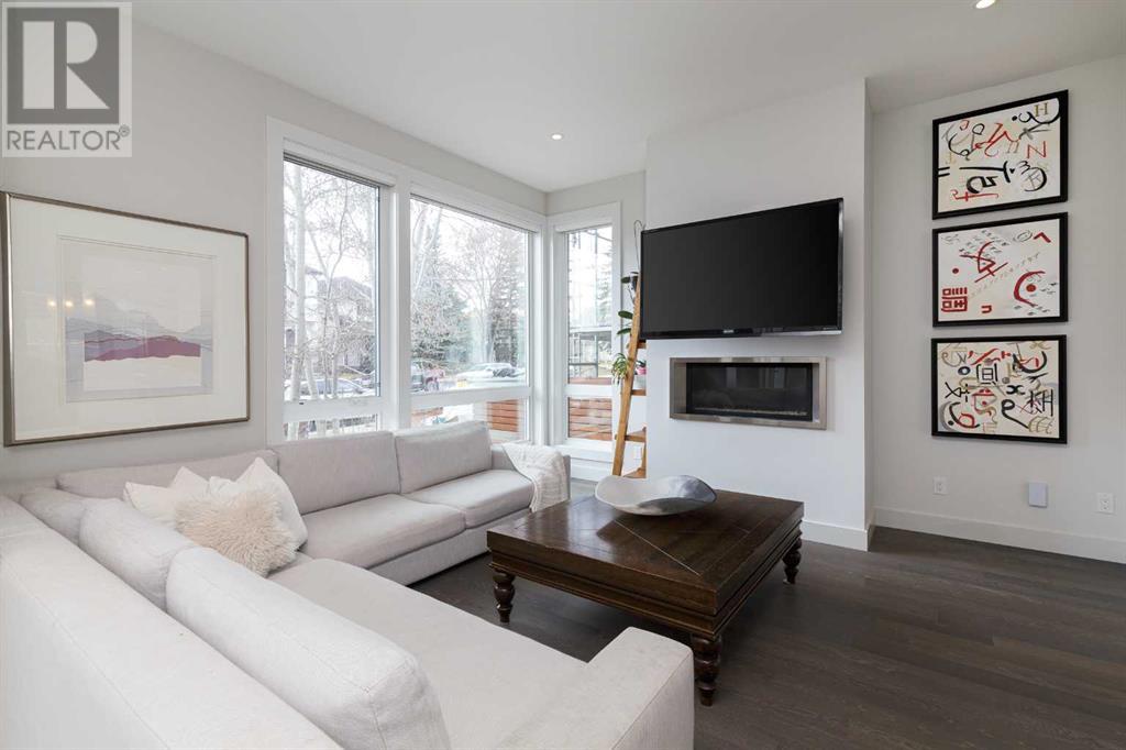 Single Family House for Sale in   Avenue SW Richmond Calgary 
