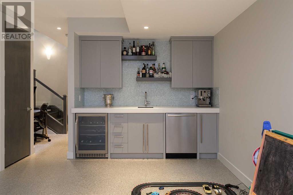 Single Family House for Sale in   Avenue SW Richmond Calgary 