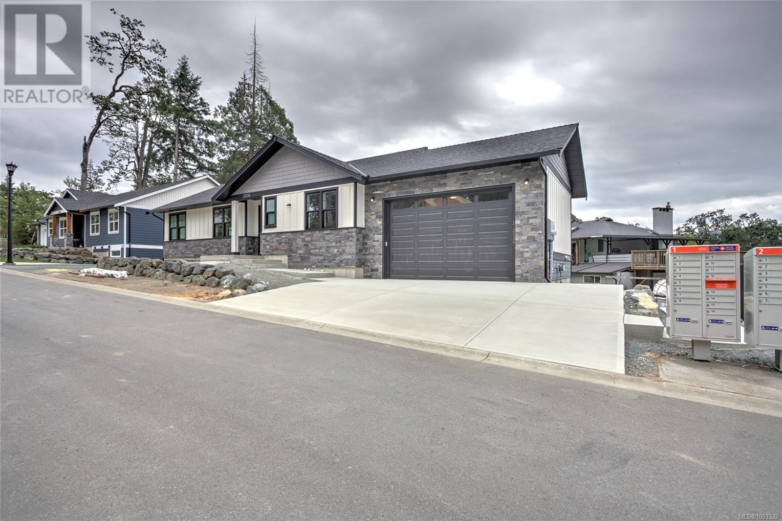 2036 Oakhill Pl, Duncan