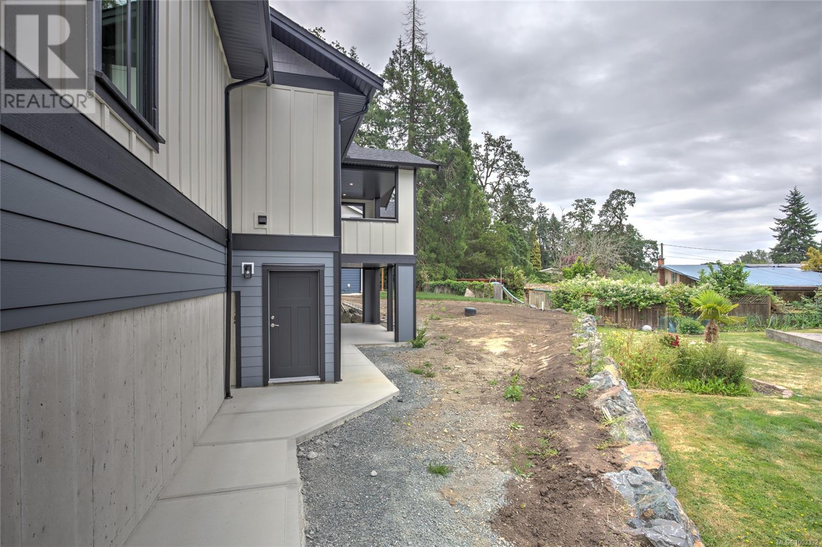 2036 Oakhill Pl, Duncan