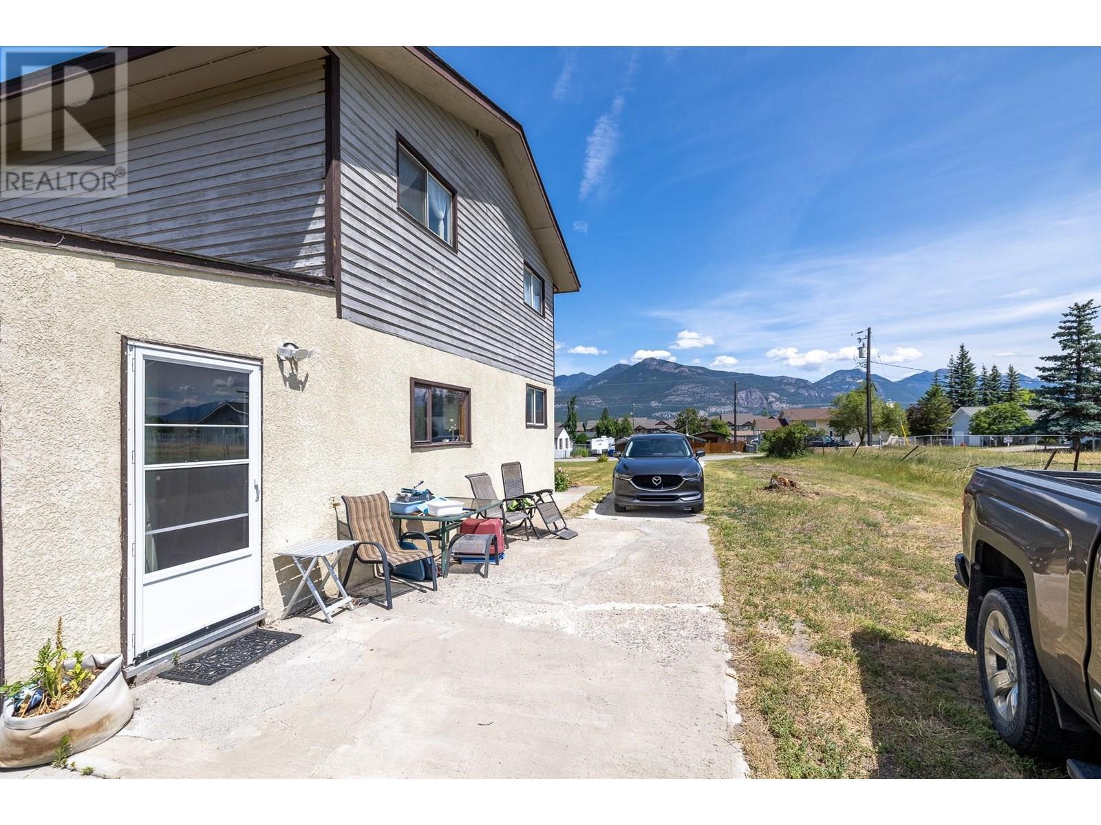 1012 11 Avenue, Invermere
