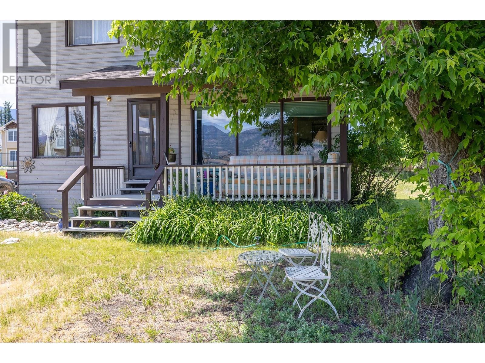1012 11 Avenue, Invermere