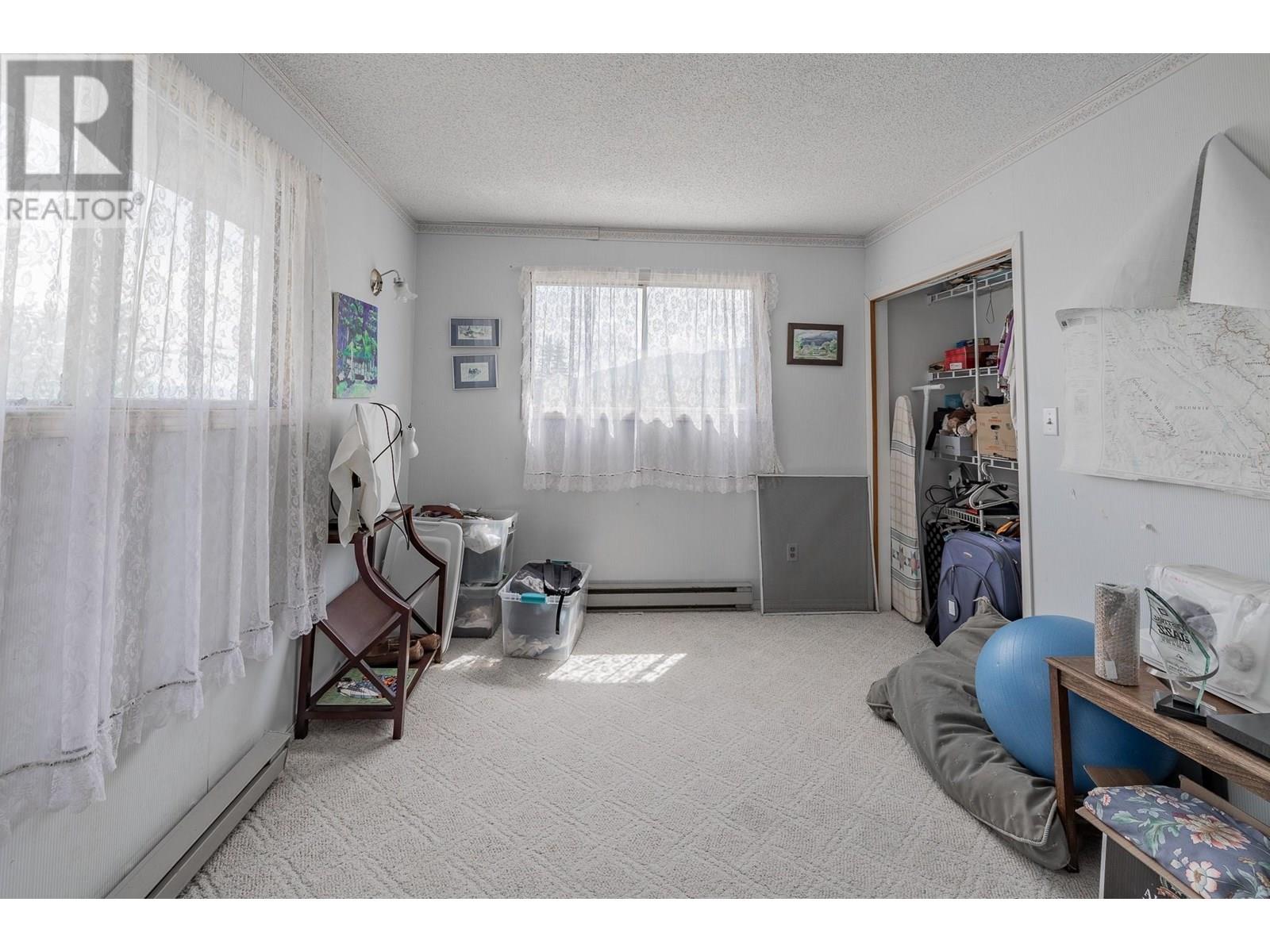 1012 11 Avenue, Invermere