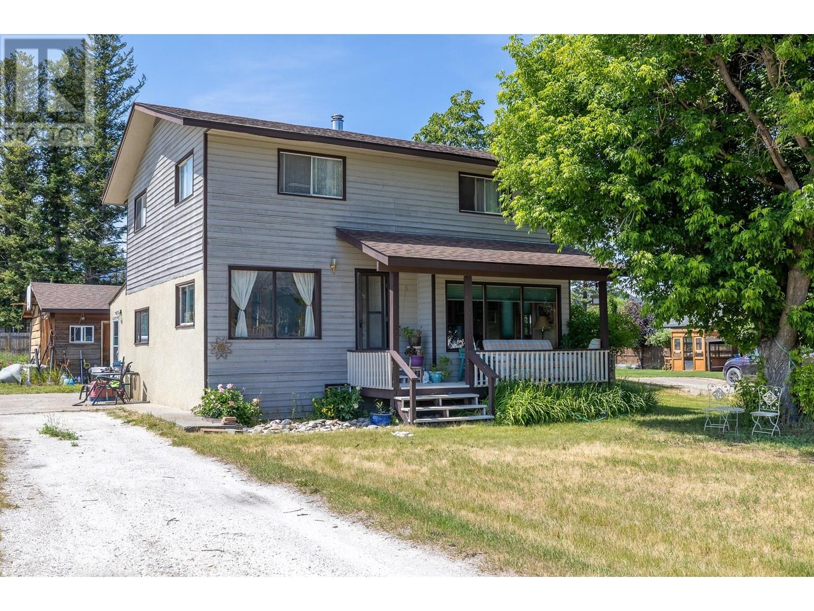 1012 11 Avenue, Invermere