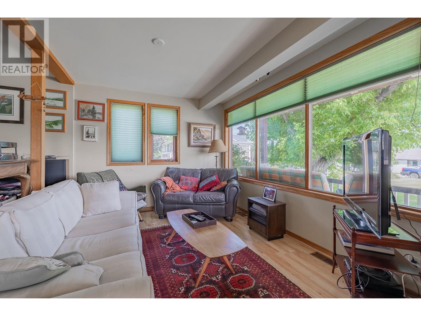1012 11 Avenue, Invermere