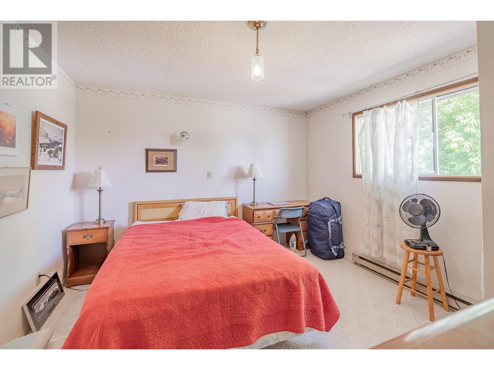 1012 11 Avenue, Invermere