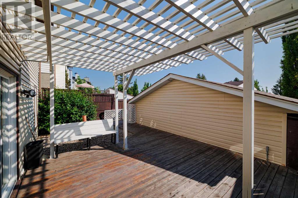 Single Family House Bungalow for Sale in  Macewan Glen Drive NW MacEwan Glen Calgary 