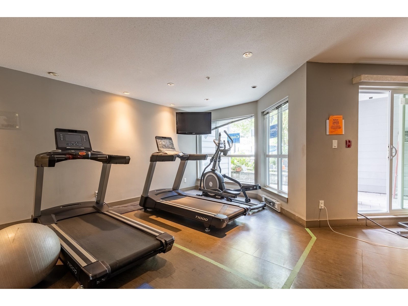 Photo 13 of 206 13733 107 A Avenue Avenue, Surrey BC