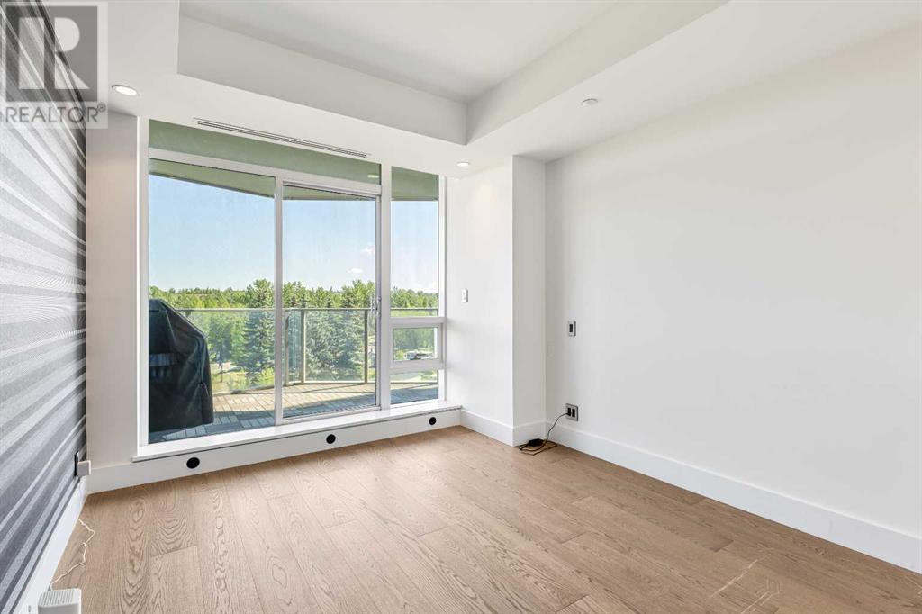 Single Family House for Sale in    Avenue SW Eau Claire Calgary 