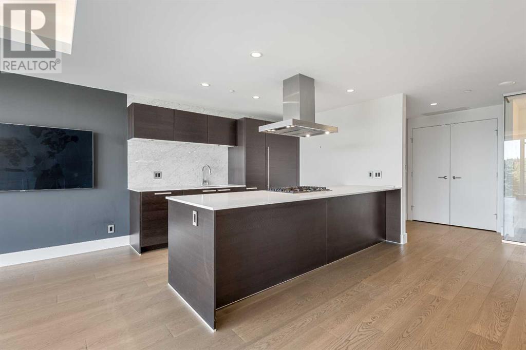 Single Family House for Sale in    Avenue SW Eau Claire Calgary 