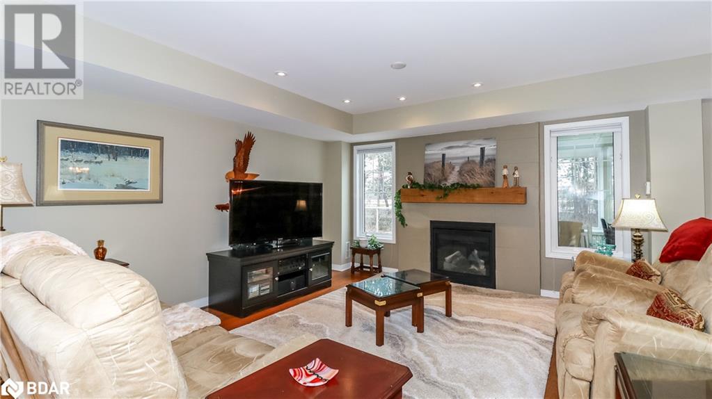 Photo 10 of 28 Masters Crescent, Port Severn ON