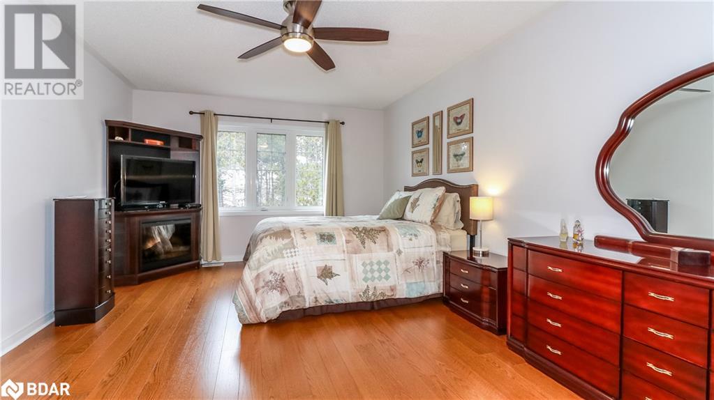 Photo 32 of 28 Masters Crescent, Port Severn ON