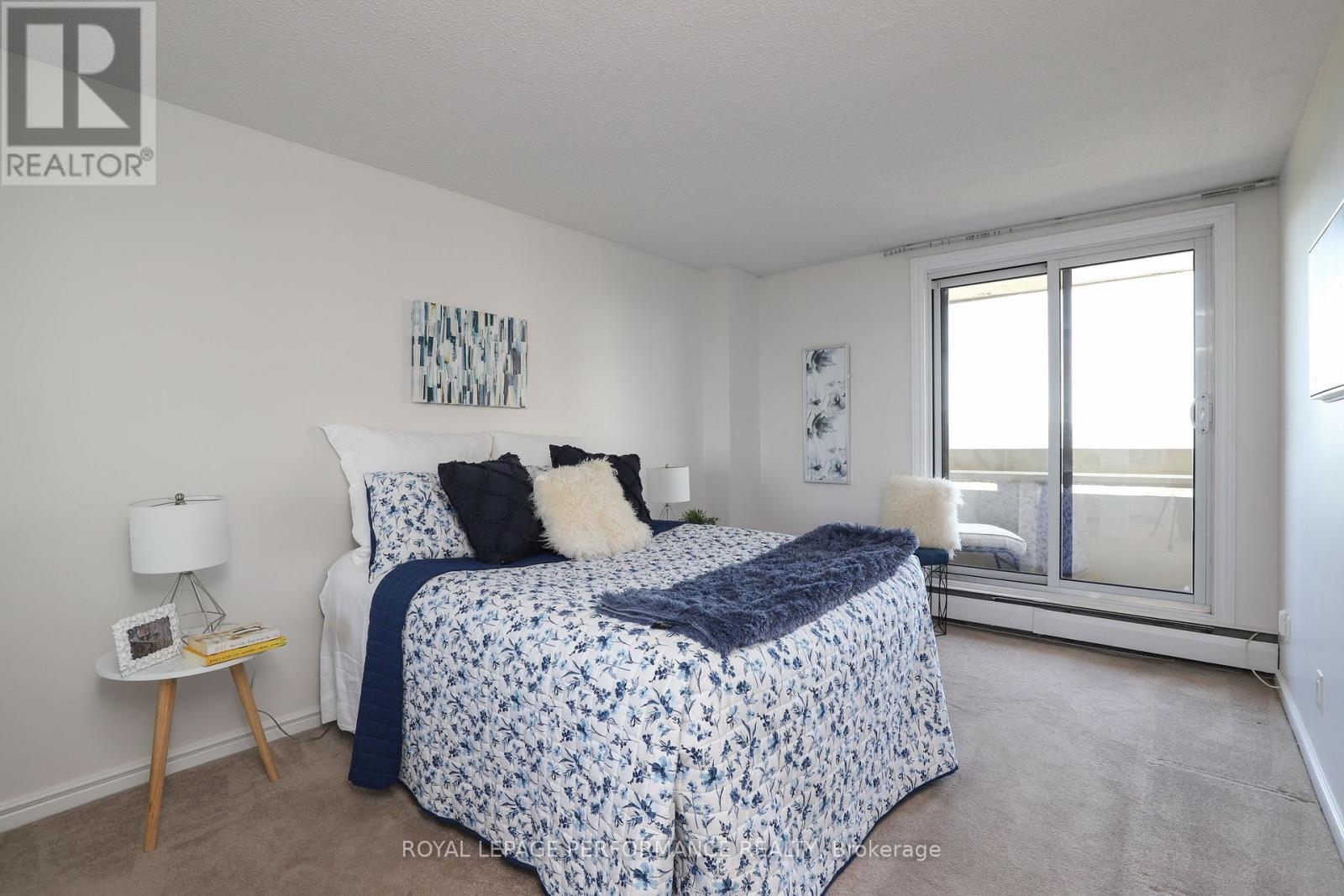 Photo 15 of 1002 1171 Ambleside Drive, Ottawa ON