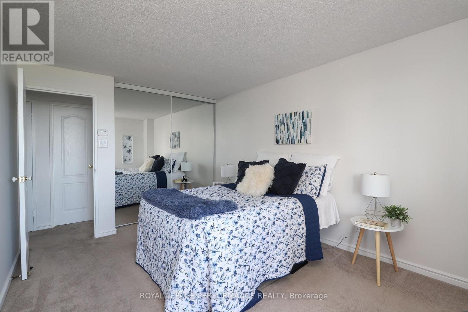 Photo 16 of 1002 1171 Ambleside Drive, Ottawa ON