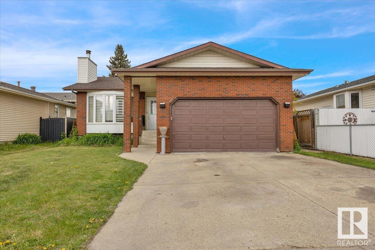 Photo 35 of 168 Warwick Cr Nw, Edmonton AB