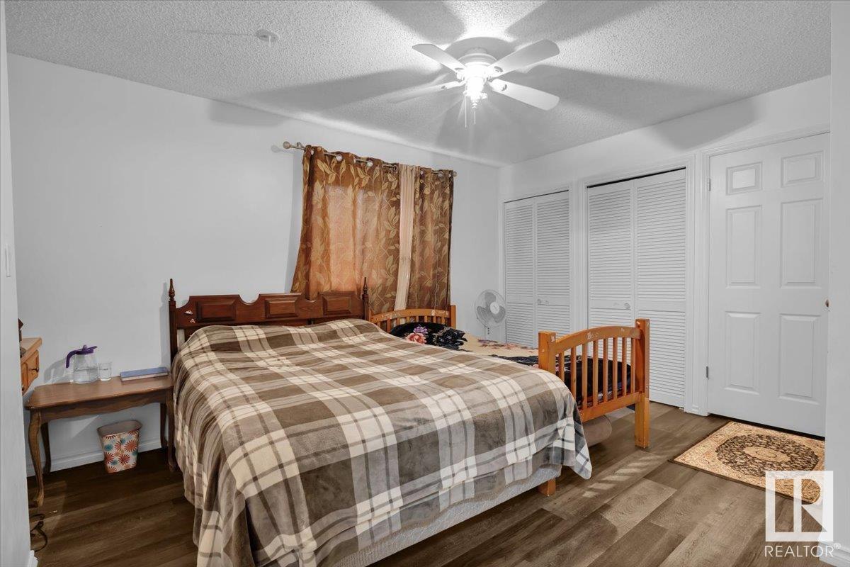 Photo 48 of 168 Warwick Cr Nw, Edmonton AB
