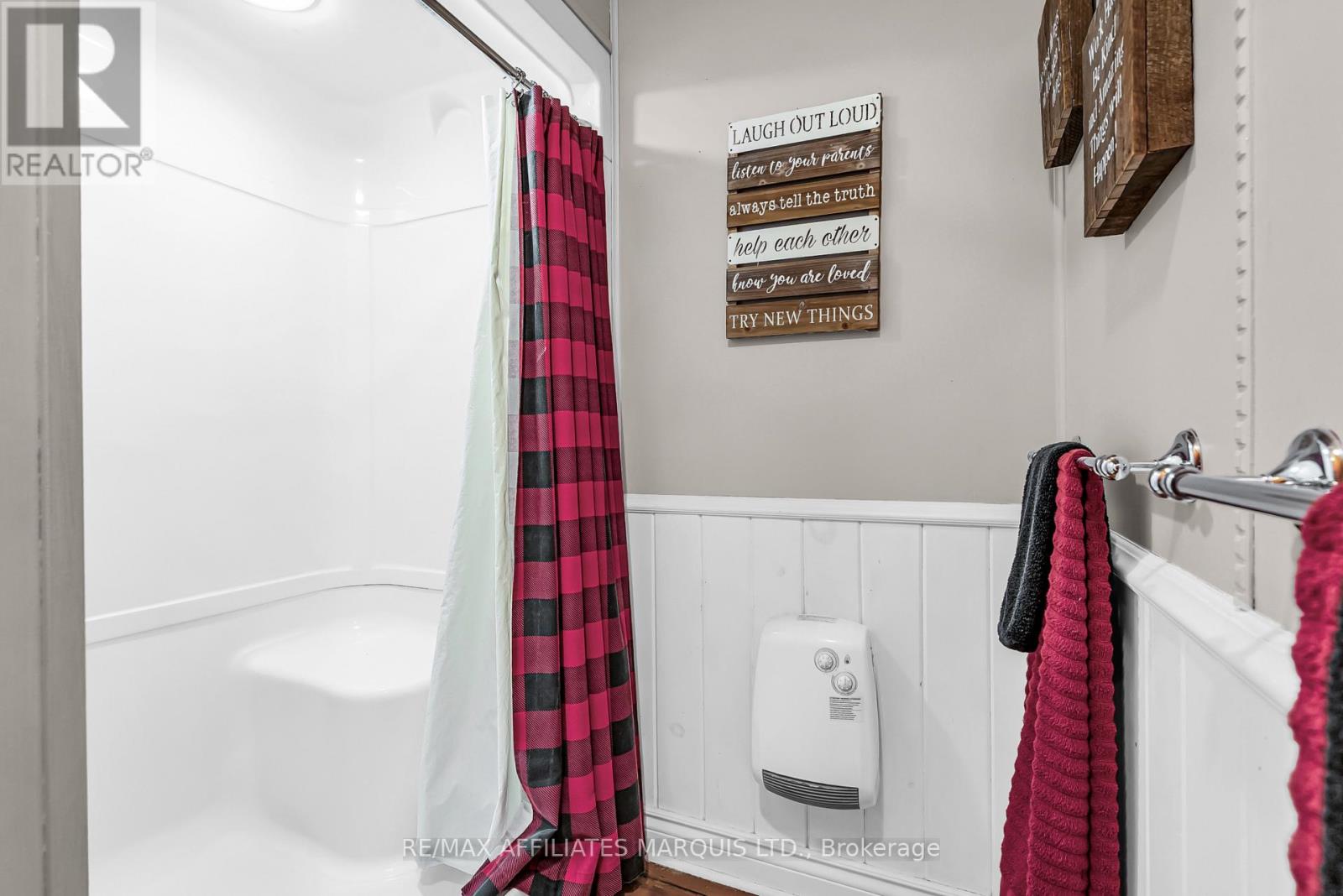 Photo 4 of 18561 County Rd 19 Road, South Glengarry ON