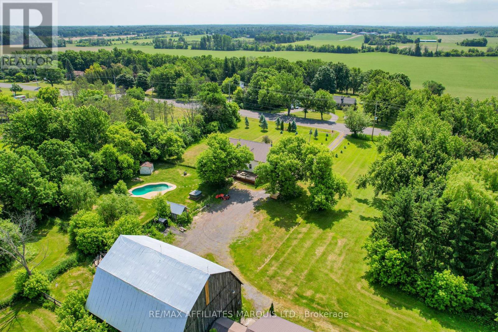 Photo 7 of 18561 County Rd 19 Road, South Glengarry ON