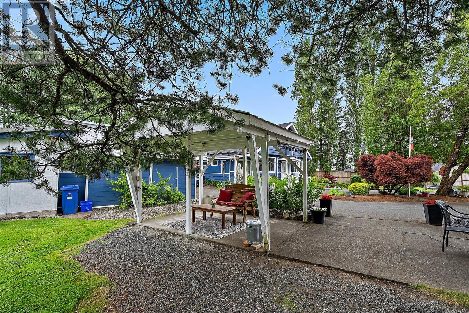 3025 Cobble Hill Rd, Mill Bay