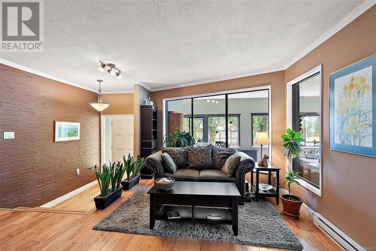 3025 Cobble Hill Rd, Mill Bay