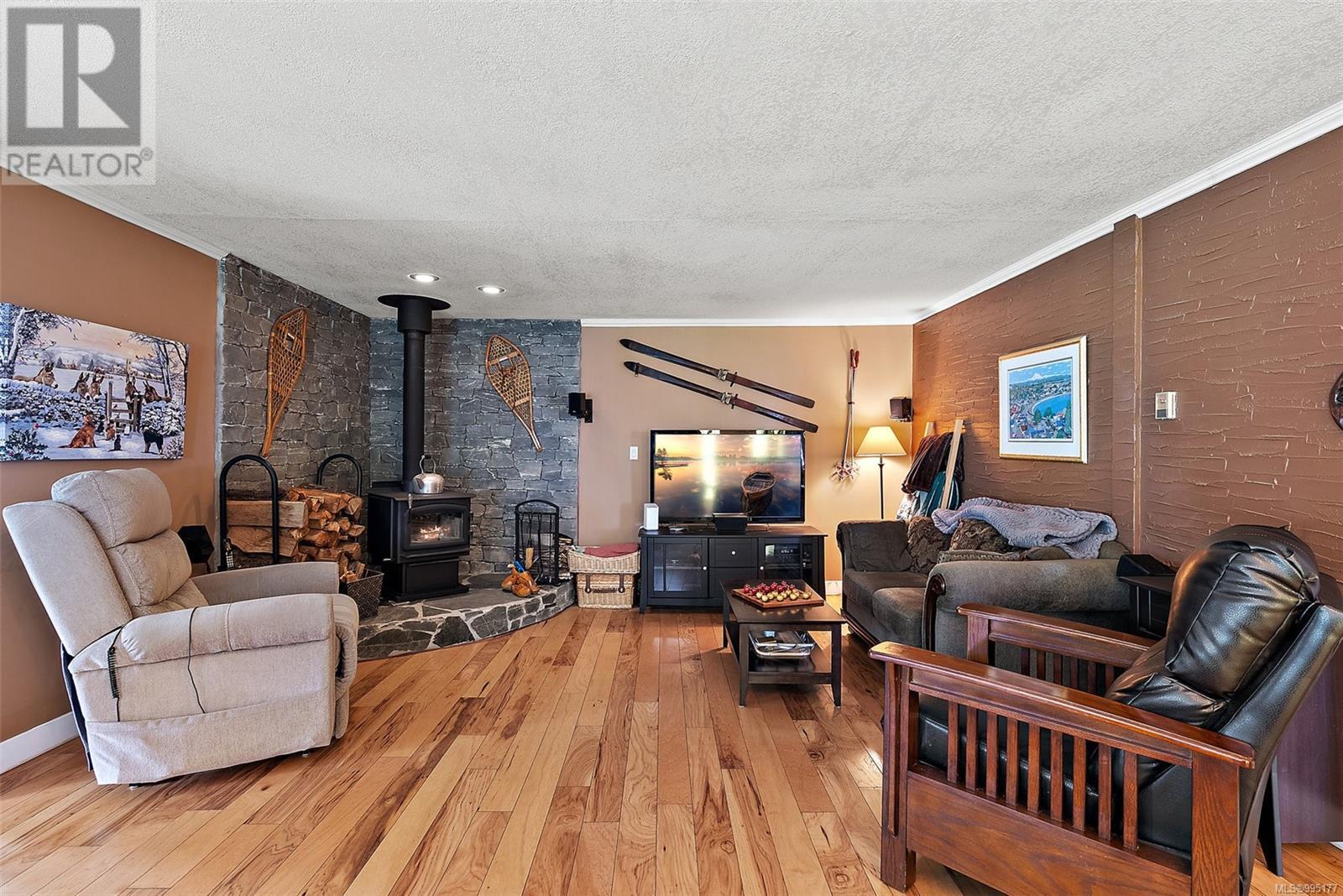 3025 Cobble Hill Rd, Mill Bay