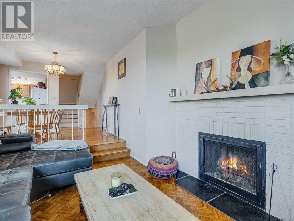 Single Family House 5 Level for Sale in   Silver Springs Road NW Silver Springs Calgary 