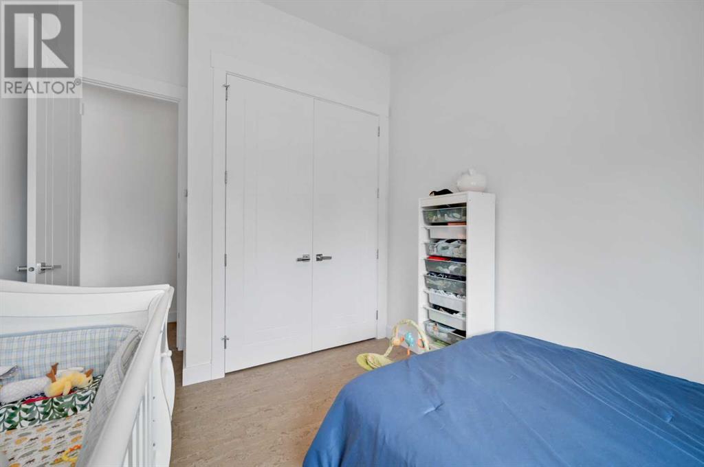 Single Family House 5 Level for Sale in   Oakmoor Drive SW Palliser Calgary 