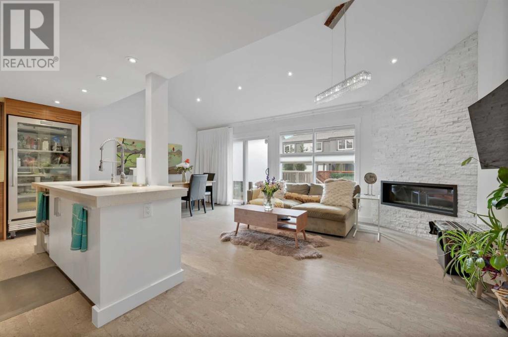 Single Family House 5 Level for Sale in   Oakmoor Drive SW Palliser Calgary 