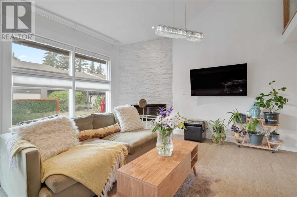 Single Family House 5 Level for Sale in   Oakmoor Drive SW Palliser Calgary 