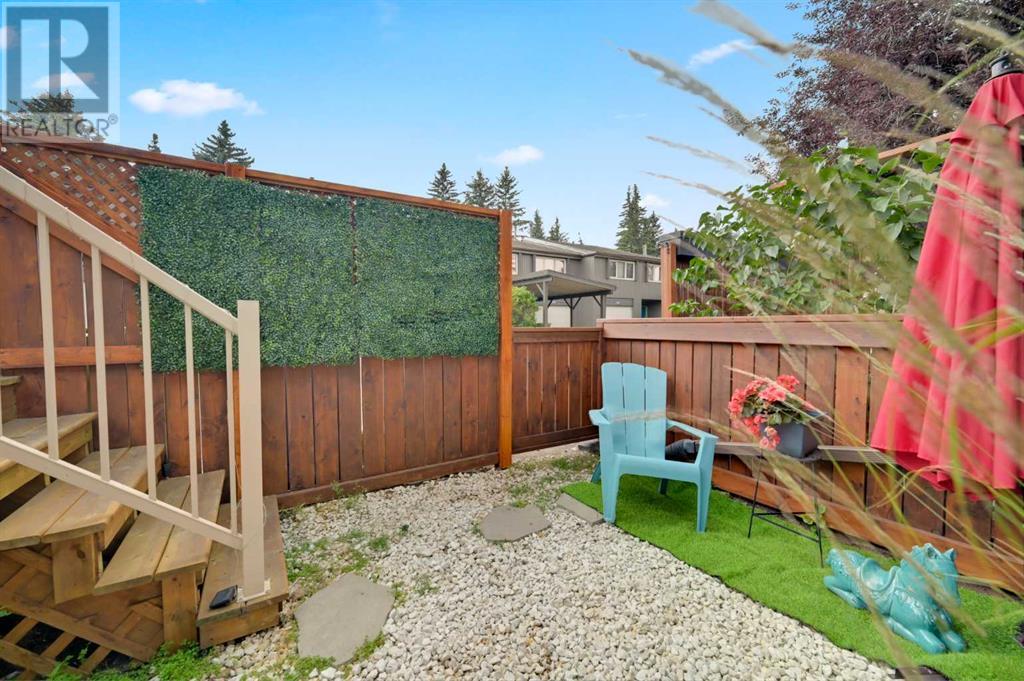 Single Family House 5 Level for Sale in   Oakmoor Drive SW Palliser Calgary 