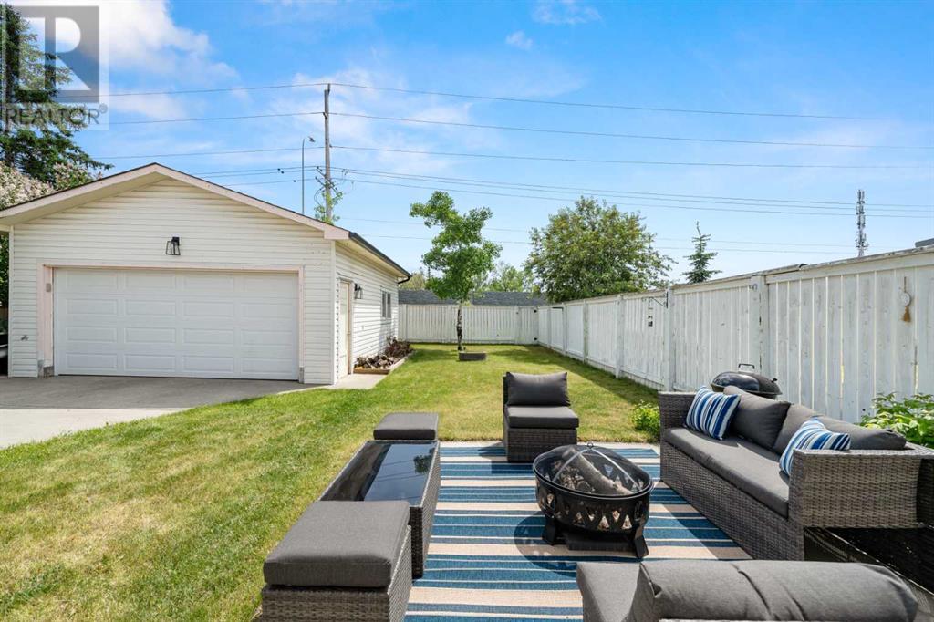 Single Family House Bungalow for Sale in  Bracewood Road SW Braeside Calgary 