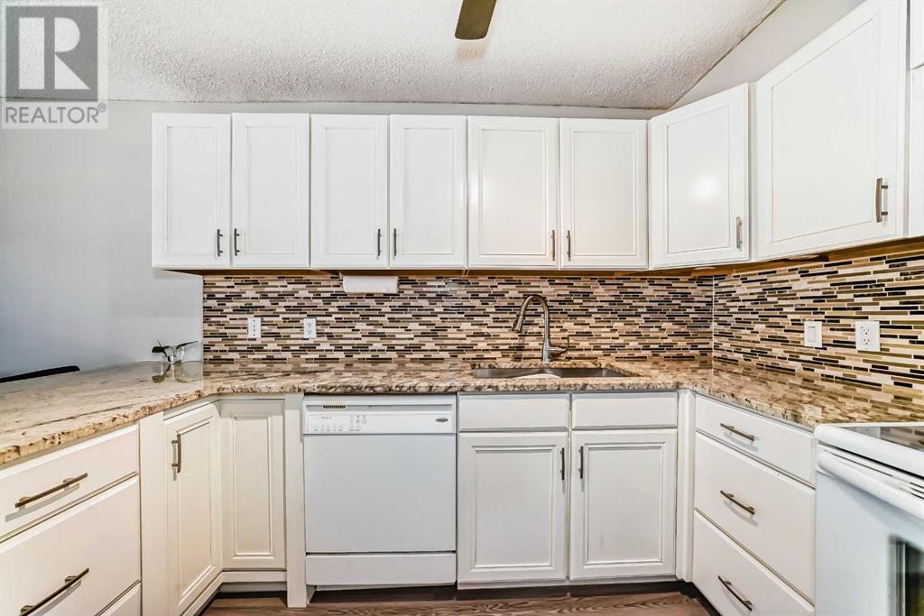 Single Family House for Sale in    Street SW Glenbrook Calgary 