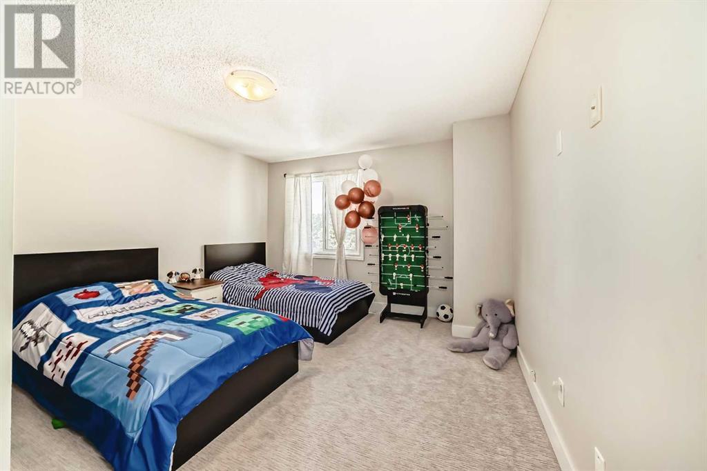 Single Family House for Sale in    Street SW Glenbrook Calgary 