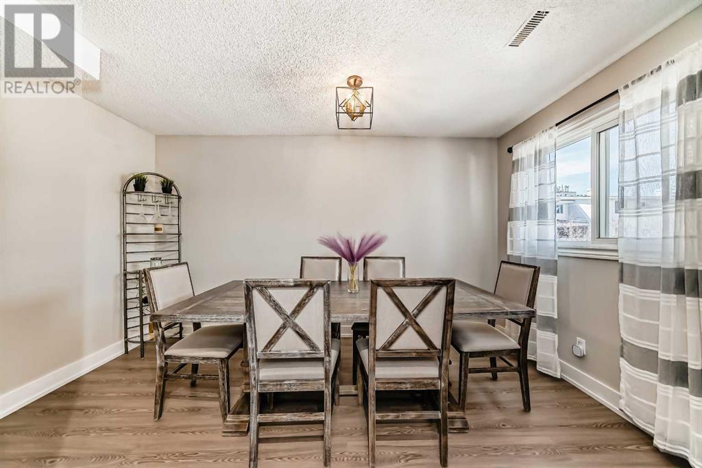 Single Family House for Sale in    Street SW Glenbrook Calgary 