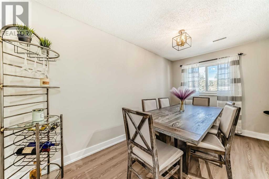 Single Family House for Sale in    Street SW Glenbrook Calgary 