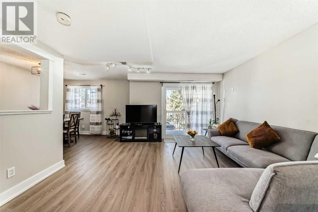 Single Family House for Sale in    Street SW Glenbrook Calgary 