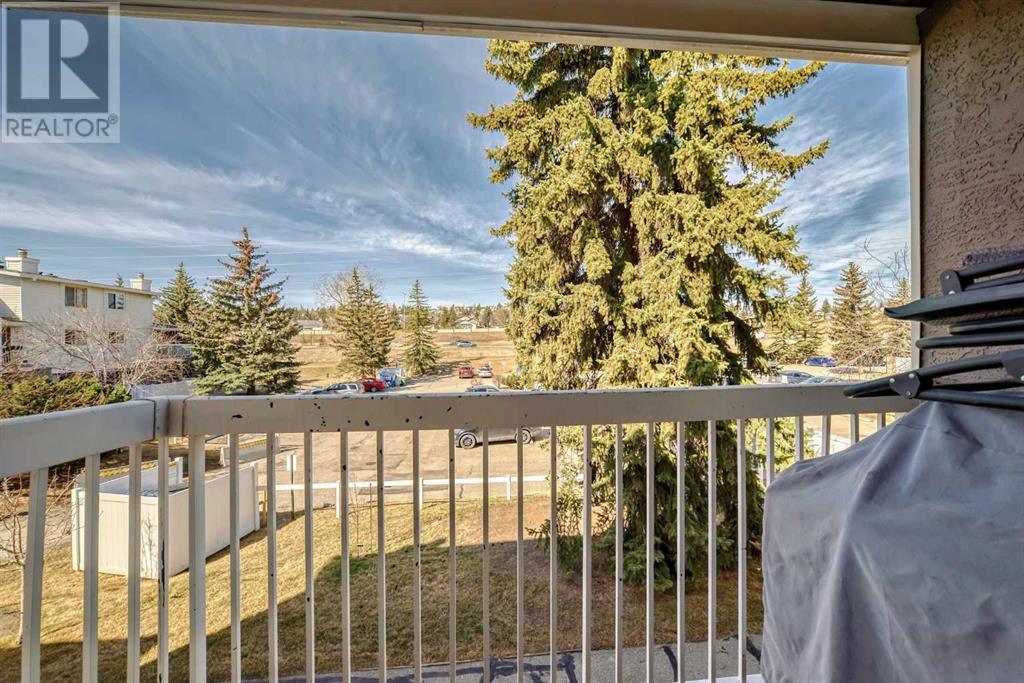 Single Family House for Sale in    Street SW Glenbrook Calgary 