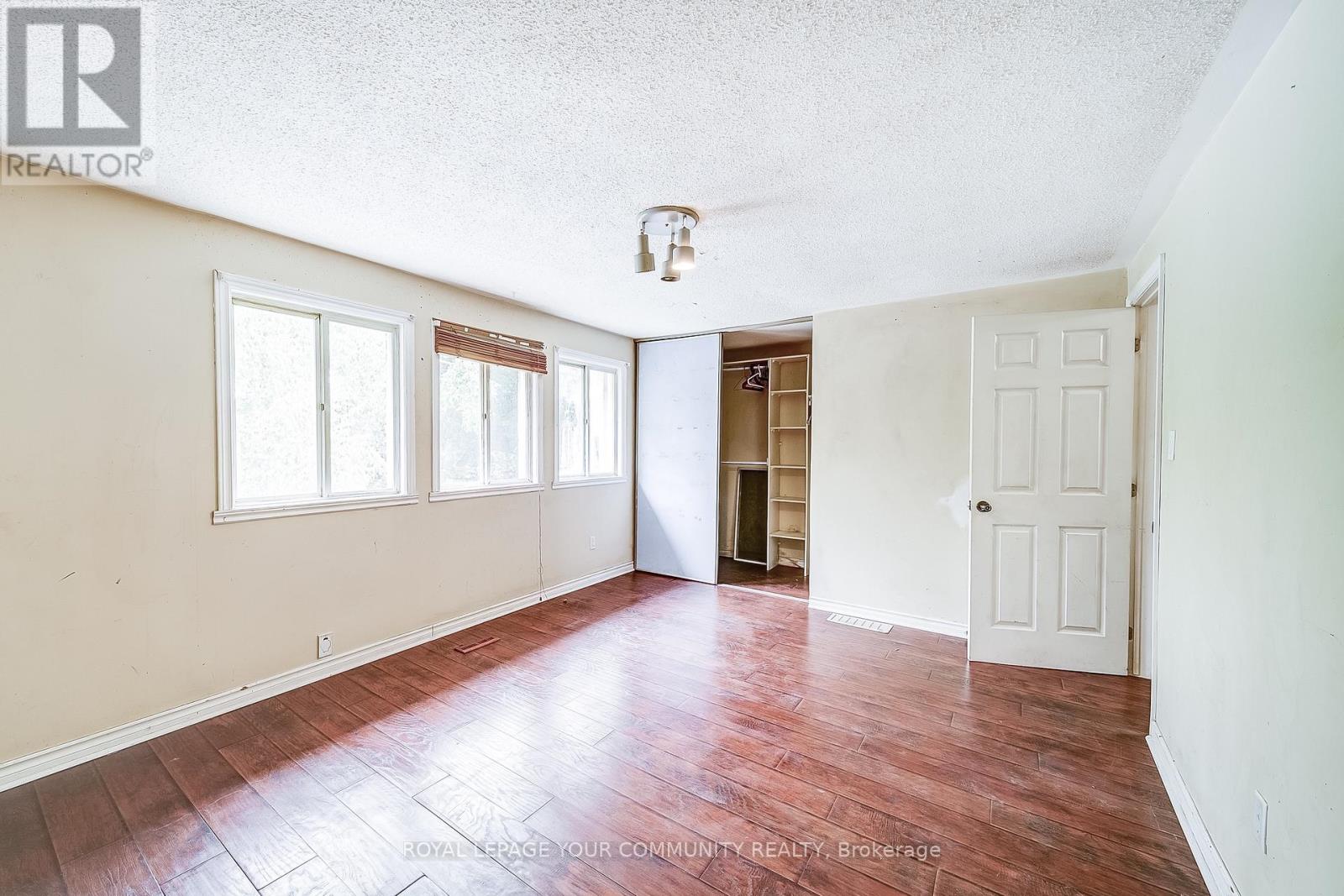 Photo 12 of 69 Daniele Avenue, New Tecumseth ON