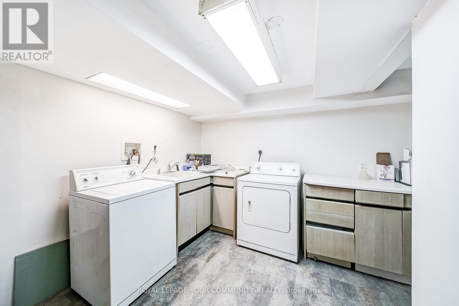 Photo 14 of 69 Daniele Avenue, New Tecumseth ON