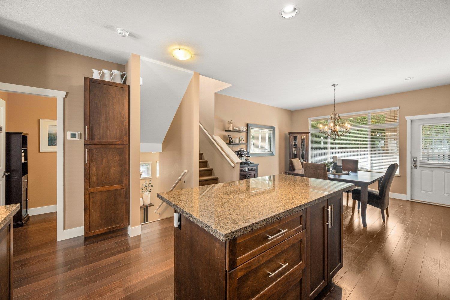 37 15151 34 AVENUE, Surrey real estate listing R2981175