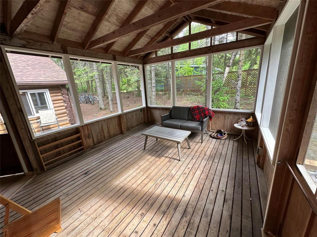 Photo 11 of 312 3rd Avenue, Victoria Beach MB