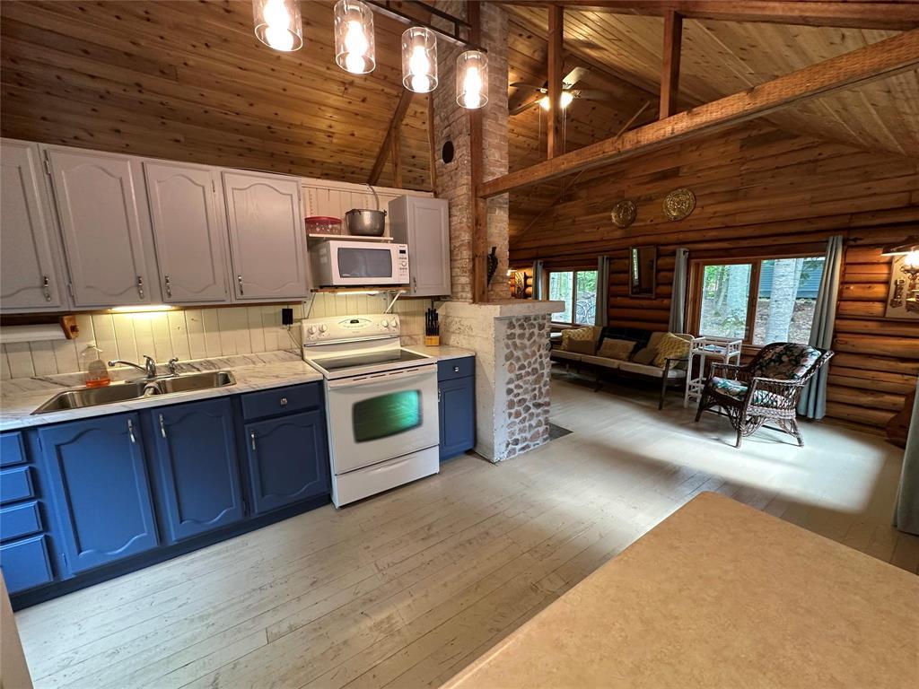 Photo 17 of 312 3rd Avenue, Victoria Beach MB