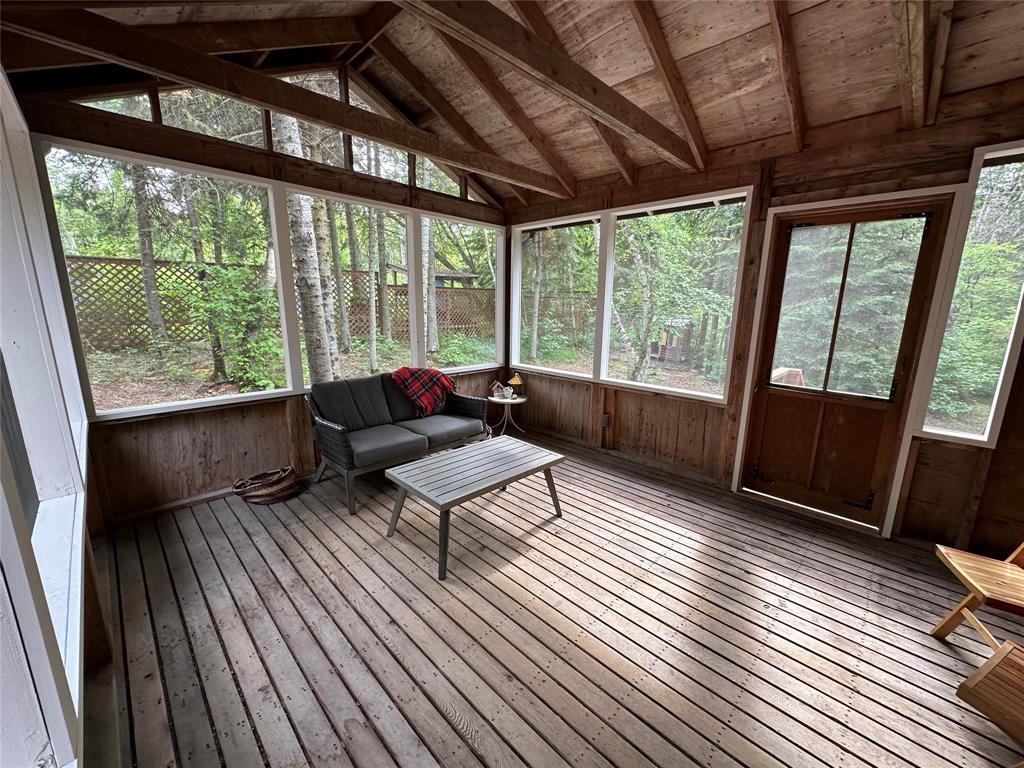 Photo 38 of 312 3rd Avenue, Victoria Beach MB