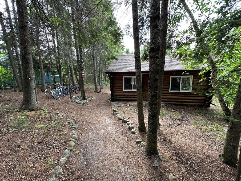 Photo 2 of 312 3rd Avenue, Victoria Beach MB