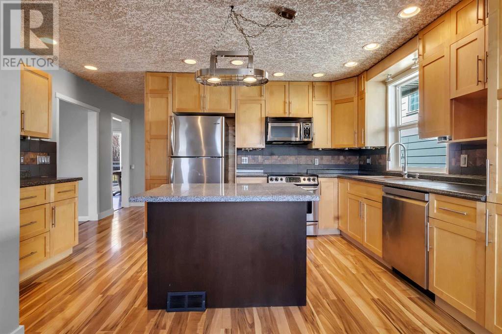 6221 19 Street SE, Calgary, Alberta