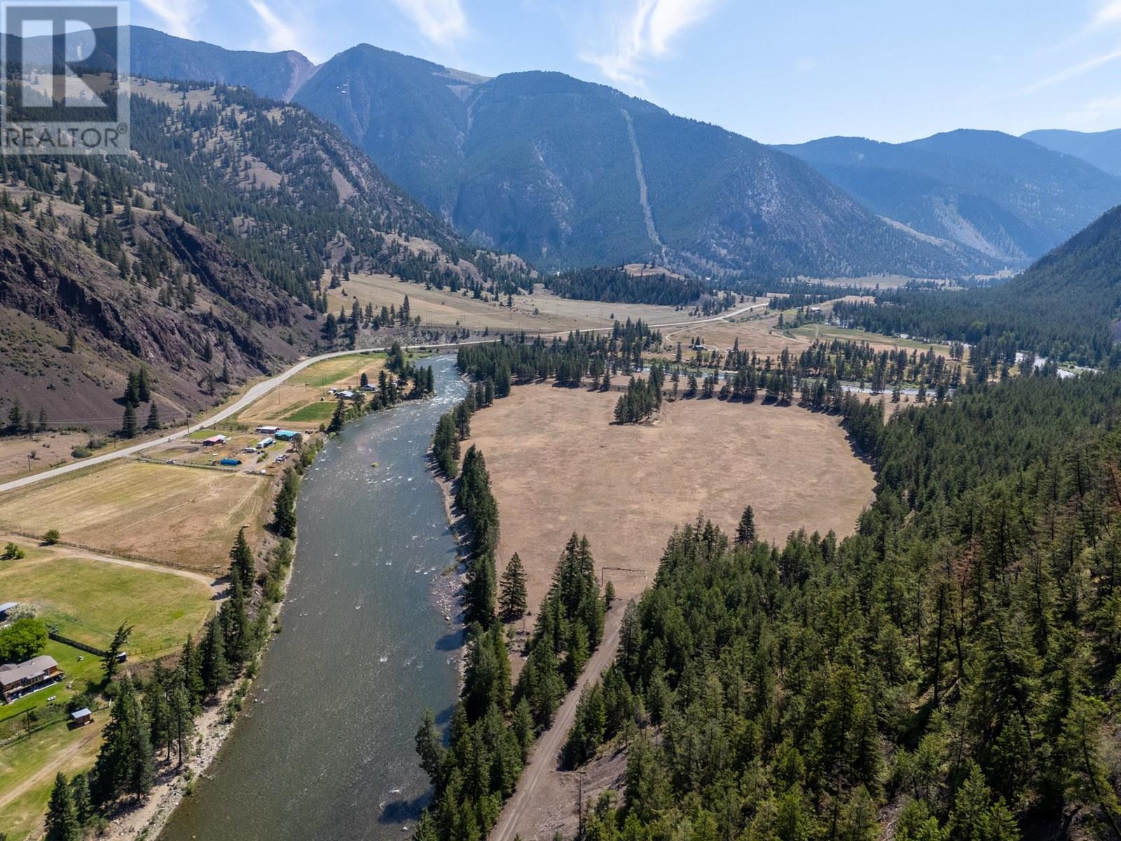 6097 Highway 3, Hedley